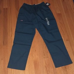 *NWT* Green Scrub Set